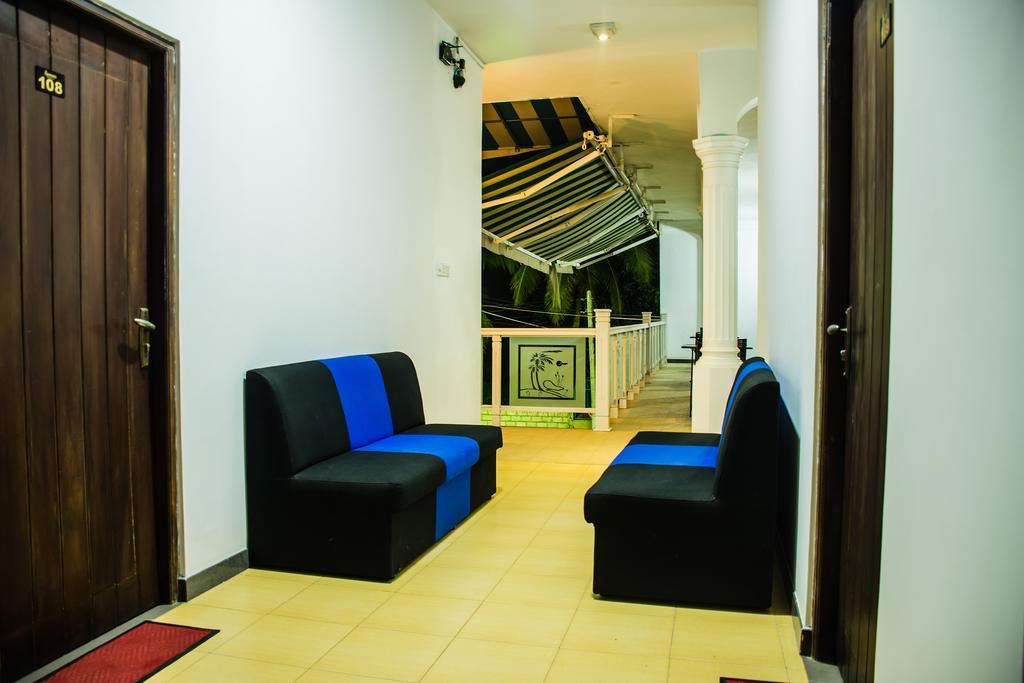Hotel Romano Негомбо Екстериор снимка